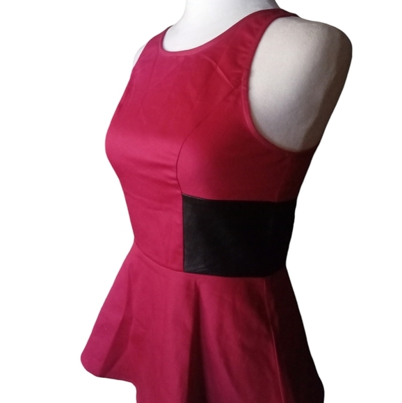 Patterson J. Kincaid Dark Hot Magenta Peplum Blouse Lambs Leather Detail Size XS - Picture 4 of 7